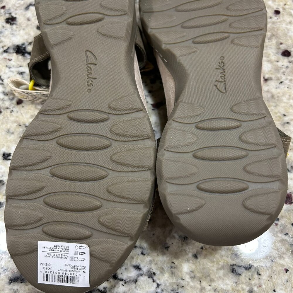 Clarks Collection Amanda Sprint Olive Suede Open Toe Slingback Sanda Size 8.5M - Picture 4 of 8